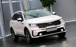 Giữa mùa dịch Covid-19, Kia Sorento 2021 vẫn 'cháy hàng'