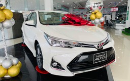 Giá 741 triệu đồng, Toyota Corolla Altis bản 1.8E 2020 trang bị gì?