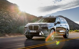 BMW X7 2023 có diện mạo gây tranh cãi do bố trí đèn giống xe VinFast