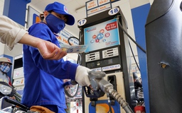 Giá xăng đứng yên, dầu diesel tăng nhẹ