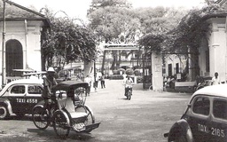 'Bí mật' bên trong bệnh viện quân sự đầu tiên người Pháp xây dựng ở Sài Gòn