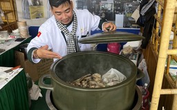 Diện kiến nồi ‘Thạch Sanh' kỷ lục Việt Nam nấu một ngày 2.000 tô phở ngon