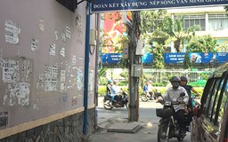 Rác quảng cáo 'tra tấn' người dân Sài Gòn: Không thể 'bó tay'