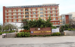Bắt trưởng khoa và 2 điều dưỡng Bệnh viện đa khoa T.Ư Quảng Nam