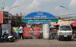 Một tiểu thương mắc Covid-19, Hà Nội phong tỏa toàn bộ chợ Long Biên