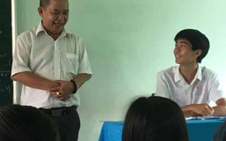 Thầy giáo 'đổi vai' học sinh nhân Ngày Nhà giáo Việt Nam 20.11 gây 'bão mạng'