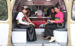 Agribank tăng độ phủ thanh toán không dùng tiền mặt