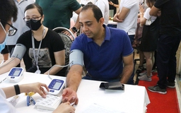 Nhân viên Shinhan Finance hiến máu giữa bối cảnh máu khan hiếm tại TP.HCM