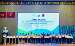 Tập đoàn Novaland tiếp sức chắp cánh ước mơ cho học sinh hiếu học