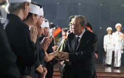 Phó thủ tướng Thường trực Trương Hòa Bình viếng lễ tang ông Trần Quốc Hương