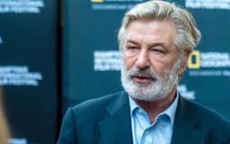 Cảnh sát xác nhận khẩu súng đạo cụ Alec Baldwin bắn vô tình có loạt đạn thật