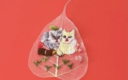 Linh vật mèo trên tranh lá bồ đề có gì lạ mà thu hút khách mùa tết?