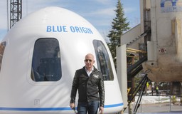 Công ty của tỉ phú Jeff Bezos bán đấu giá vé du lịch vũ trụ