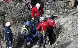 Rơi máy bay ở Pháp: Tìm thấy phần thi thể của cơ phó ‘tử thần’