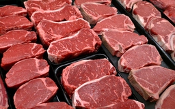 Phát hiện bệnh bò điên, Brazil tạm ngừng xuất khẩu thịt sang Trung Quốc
