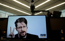 Tổng thống Trump cân nhắc ân xá Edward Snowden