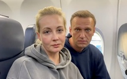 Nhân vật đối lập Navalny trở về Nga