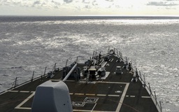 Tàu chiến Mỹ lại thách thức Trung Quốc ở Trường Sa