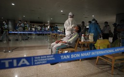 Xét nghiệm ‘thần tốc’: Chìa khóa kiểm soát chuỗi lây nhiễm Covid-19 liên quan sân bay Tân Sơn Nhất