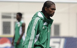 Nwankwo Kanu bị mất 8.000 bảng khi đến Nga