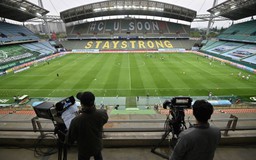 Giải K-League Hàn Quốc khởi tranh mang thông điệp cổ vũ bóng đá thế giới