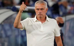 HLV Mourinho đặt mục tiêu vô địch giải đấu bí ẩn UEFA Conference League
