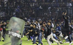 Hé lộ nguyên nhân thảm kịch bóng đá Indonesia, Chủ tịch FIFA chính thức lên tiếng