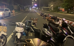 Bình Thuận: Công an mai phục bắt giữ nhóm 'quái xế' đua xe bất chấp dịch Covid-19
