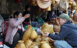 Kỳ lạ phiên chợ cầu may ở Nam Định, họp duy nhất một lần trong năm