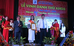 ĐH Đà Nẵng vinh danh tân thủ khoa