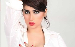 Người mẫu Pakistan bị anh trai bóp cổ chết