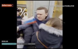 Cảnh sát Nga đột kích văn phòng chính khách đối lập