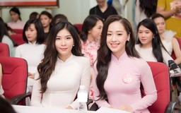 Thí sinh Hoa hậu Việt Nam 2018 trổ tài nói nhiều ngoại ngữ