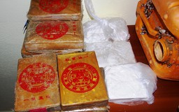 Nhiều gói ma túy in chữ Trung Quốc dạt vào bờ biển Thừa Thiên - Huế, Quảng Trị