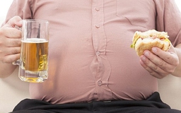 'Bụng bia' làm tăng nguy cơ mắc ung thư tuyến tiền liệt