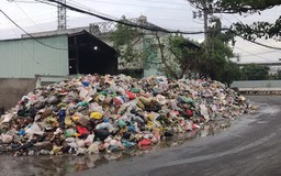Bãi trung chuyển rác hôi thối