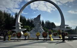 Tưởng niệm 64 chiến sĩ hy sinh ở đảo Gạc Ma
