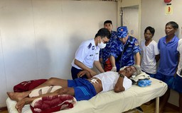 4 ngư dân Bình Thuận gặp nạn trên biển được cứu sống: Trở về từ cõi chết