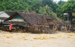 Tà Cạ tan hoang sau lũ dữ