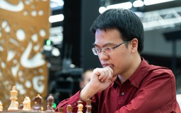 Lê Quang Liêm chưa thể lật ngược thế cờ trước Carlsen