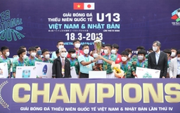 HLV Đinh Hồng Vinh đưa U.13 TP.HCM đăng quang giải bóng đá thiếu niên Việt Nam-Nhật Bản