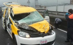 Máy bay Đài Loan rơi: Tài xế taxi kể lại khoảnh khắc máy bay quẹt vô xe