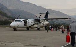 Hàng không Pakistan bị chỉ trích vì giết dê để cầu may