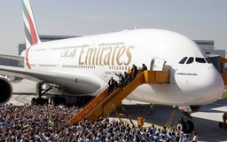 Máy bay Airbus của hãng Emirates chuyển hướng khẩn cấp