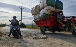 Ninh Thuận: Sau bài báo 'Quên lời hứa với dân', chủ đầu tư đã sửa đoạn đường hư