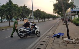 Tai nạn trên đại lộ Võ Văn Kiệt, một người văng lên dải phân cách tử vong