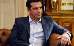 Ngồi chưa nóng ghế, Thủ tướng Hy Lạp đã phải từ chức