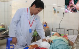 Nghe lời người quen đắp lá sim, một phụ nữ phải cắt bỏ chân vì hoại tử