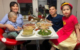 Người Việt ở nước ngoài đón tết: Góp gạo làm bánh chưng, những đồng hương như người nhà