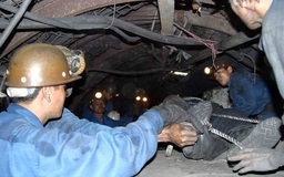 Sập hầm lò, 1 công nhân thiệt mạng